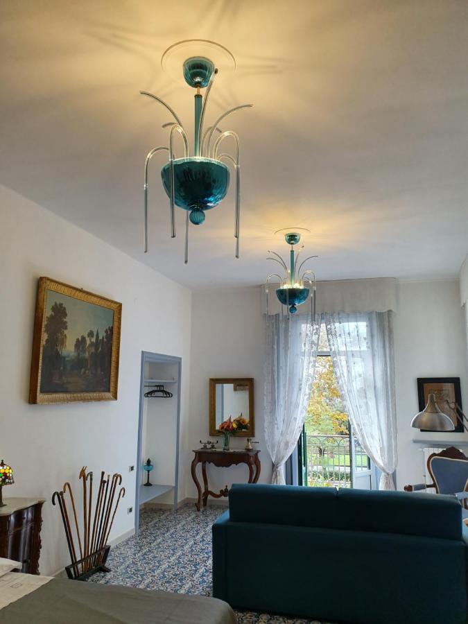 サレルノ ダングレテール Bed & Breakfast エクステリア 写真