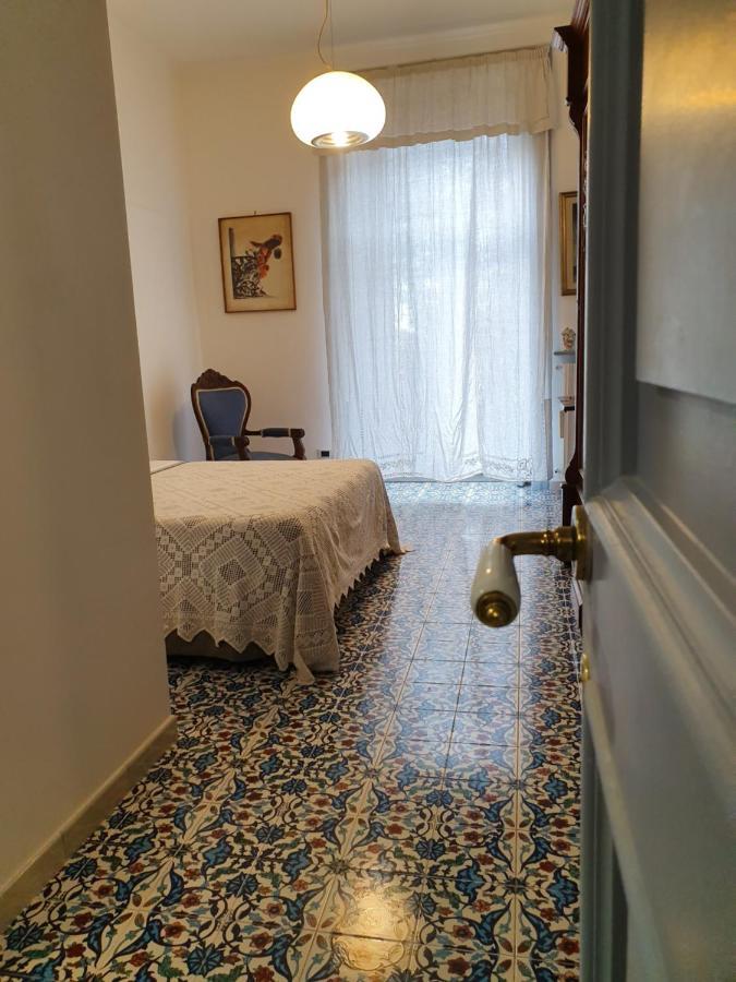 サレルノ ダングレテール Bed & Breakfast エクステリア 写真